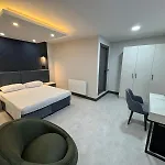 Trio Palace